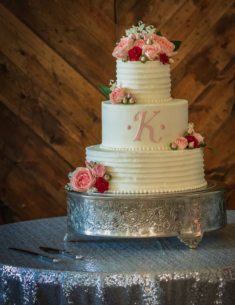 Buttercream and Roses Wedding Cake