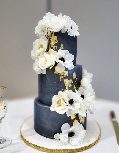 Navy and Gold Modern Wedding Cake